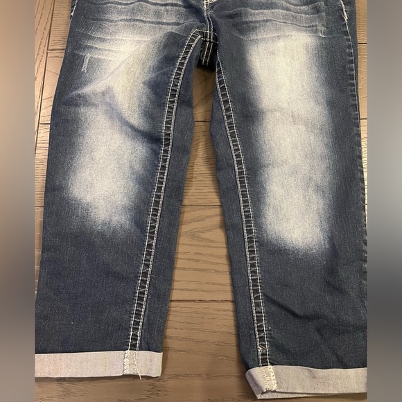 Women’s Vanity Premium Collection Mid-Rise Jeans Dark Washed Cropped Size 14 - Picture 3 of 15
